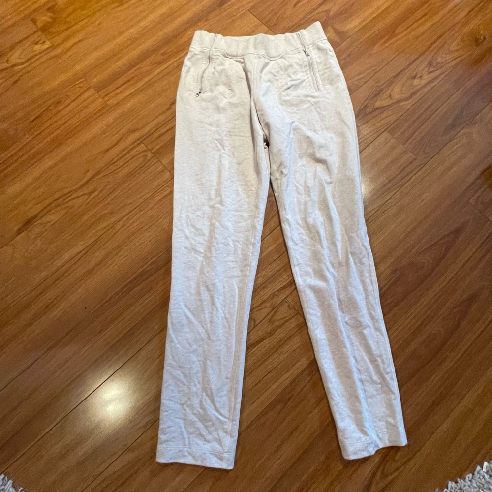 Lululemon straight leg gray sweatpants size 4